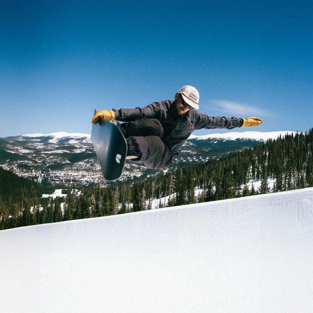 United Shapes Object Snowboard 2026